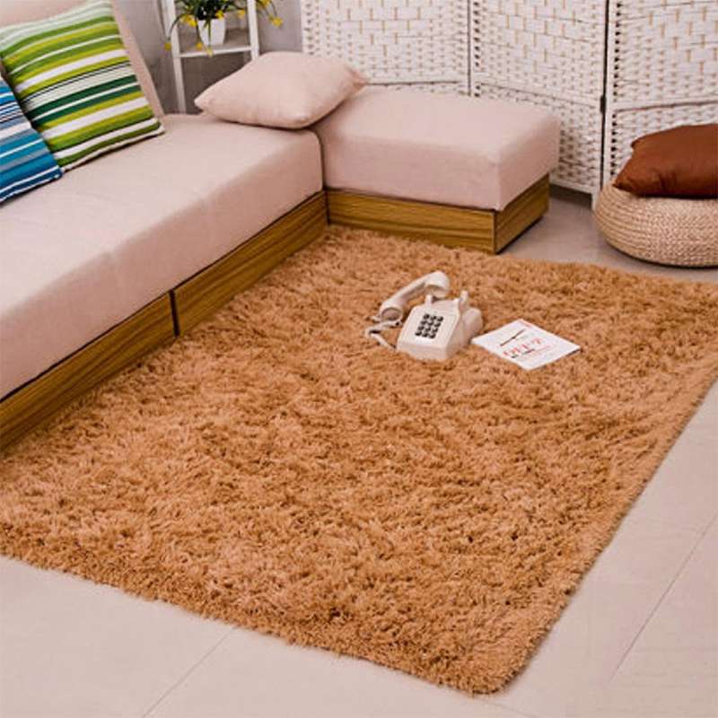 tapis imitation peau de lapin jaune clair